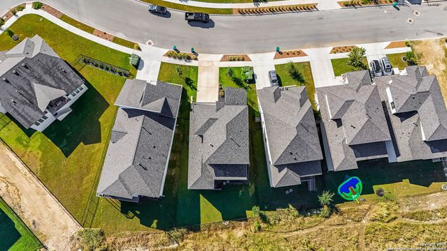 330 Navarro, Boerne, TX 78006