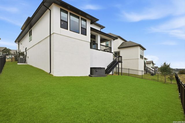 330 Navarro, Boerne, TX 78006