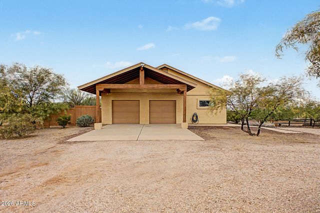 45812 W J-1 Ranch Road, Wickenburg, AZ 85390