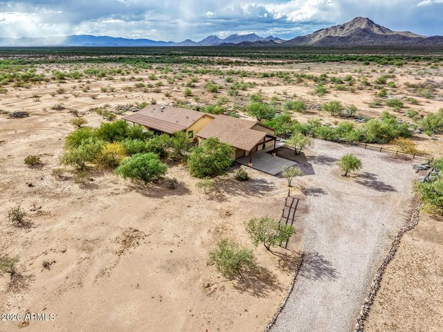 45812 W J-1 Ranch Road, Wickenburg, AZ 85390