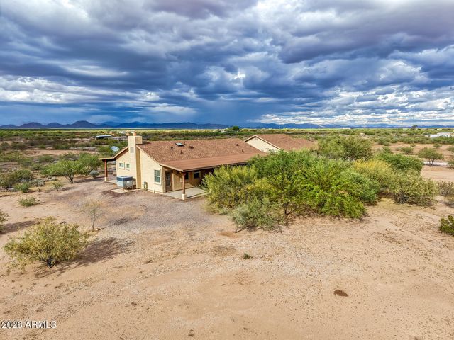 45812 W J-1 Ranch Road, Wickenburg, AZ 85390
