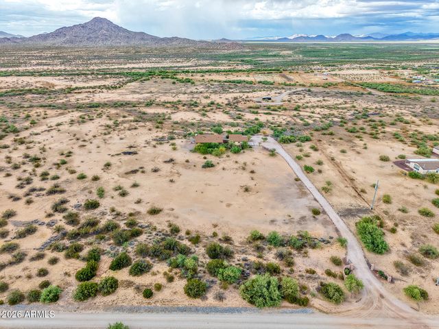 45812 W J-1 Ranch Road, Wickenburg, AZ 85390