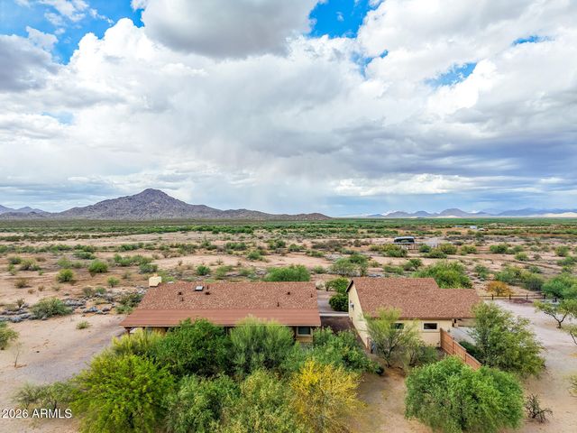 45812 W J-1 Ranch Road, Wickenburg, AZ 85390