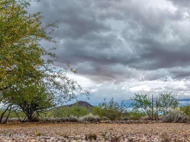 45812 W J-1 Ranch Road, Wickenburg, AZ 85390