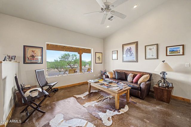 45812 W J-1 Ranch Road, Wickenburg, AZ 85390