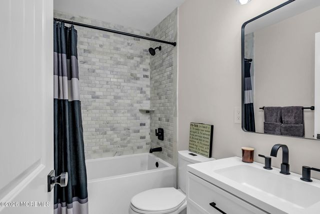 199 Pinckney Road, Little Silver, NJ 07739