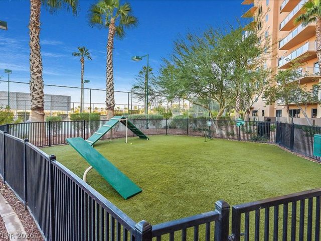 8255 Las Vegas Boulevard 1812, Las Vegas, NV 89123