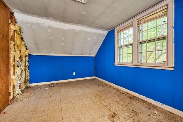 508 Granville Rd, Westfield, MA 01085