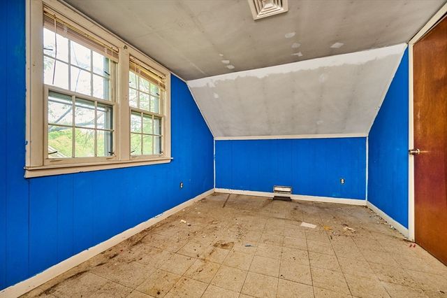508 Granville Rd, Westfield, MA 01085