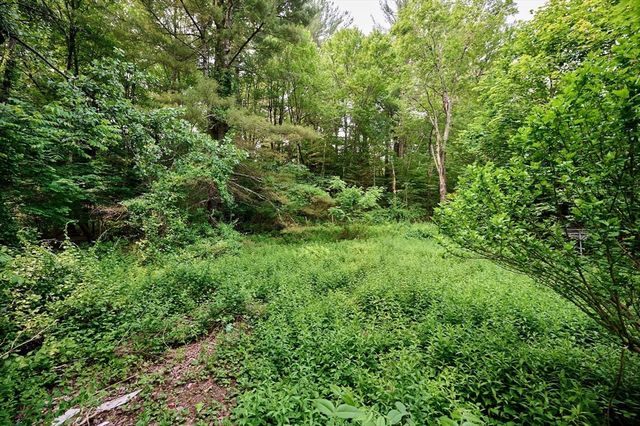 508 Granville Rd, Westfield, MA 01085