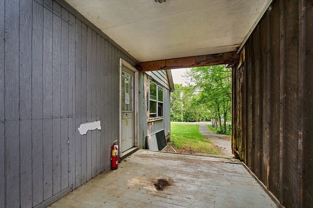 508 Granville Rd, Westfield, MA 01085
