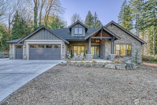 7 Crescent Valley Drive NW, Gig Harbor, WA 98332