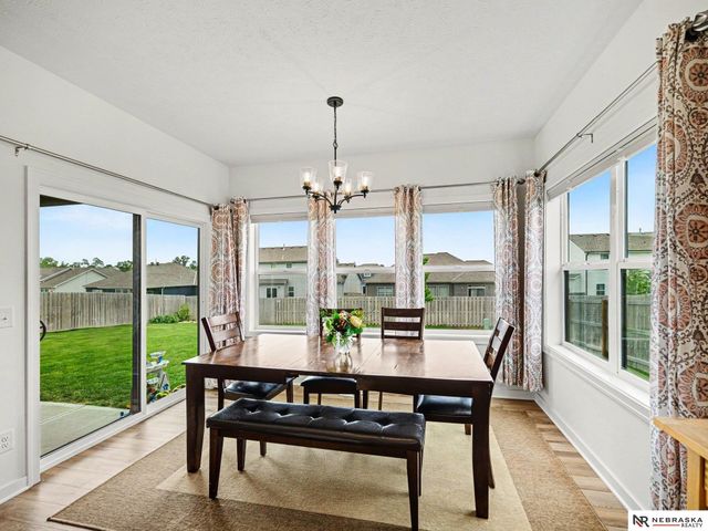5205 Helwig Avenue, Papillion, NE 68133