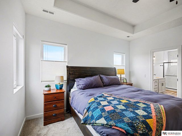 5205 Helwig Avenue, Papillion, NE 68133