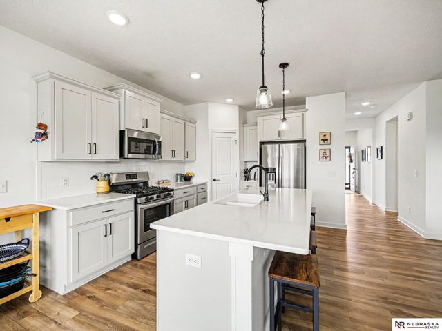5205 Helwig Avenue, Papillion, NE 68133