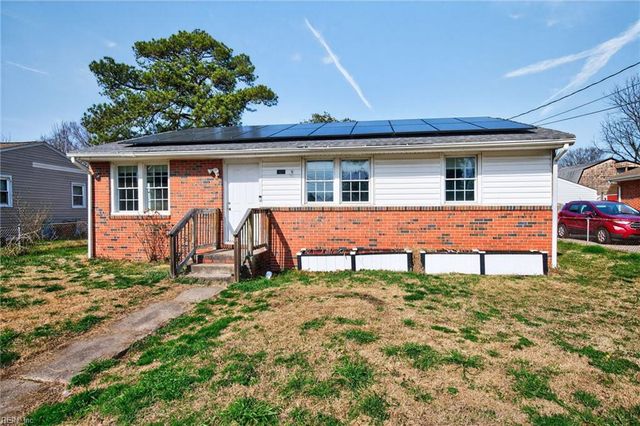 3005 Mattox DR, Chesapeake, VA 23325