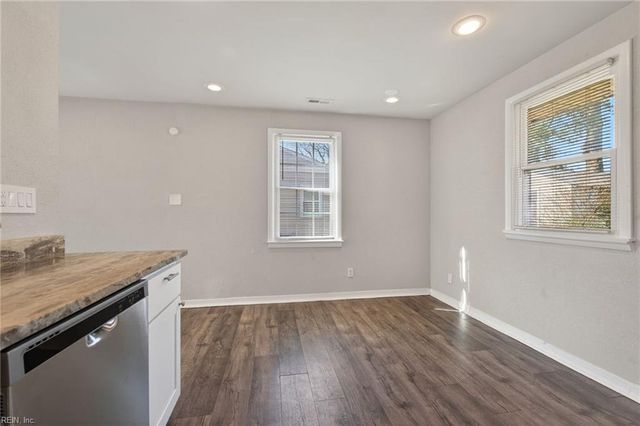 3005 Mattox DR, Chesapeake, VA 23325