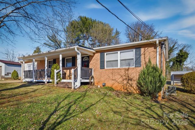 102 Page Street, Morganton, NC 28655