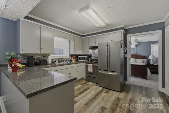 102 Page Street, Morganton, NC 28655