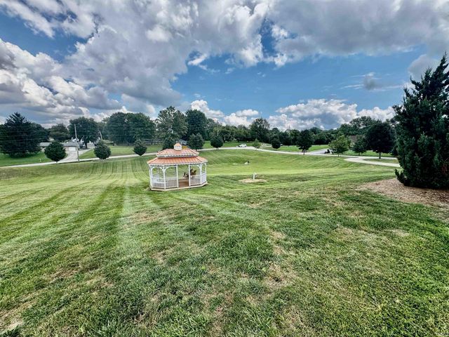 1485 E Lieutenant Lane, Bloomington, IN 47401