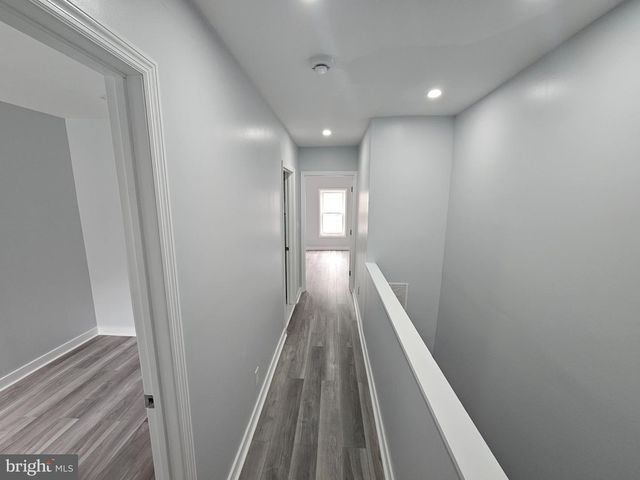 42 OAK ST, Trenton, NJ 08638