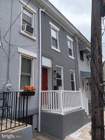 42 OAK ST, Trenton, NJ 08638