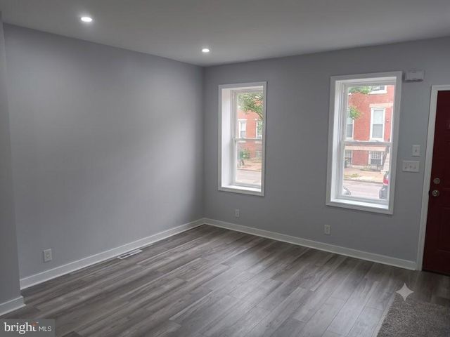 42 OAK ST, Trenton, NJ 08638