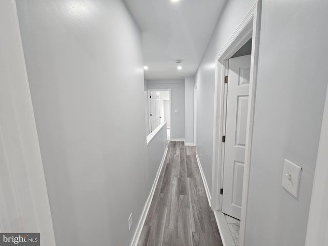 42 OAK ST, Trenton, NJ 08638