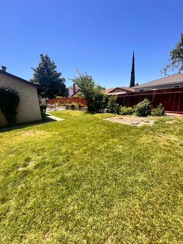 6104 Chickasaw Ct, Manteca, CA 95336