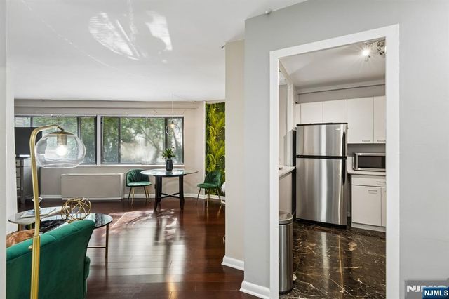 1375 River Road 1A, Edgewater, NJ 07020