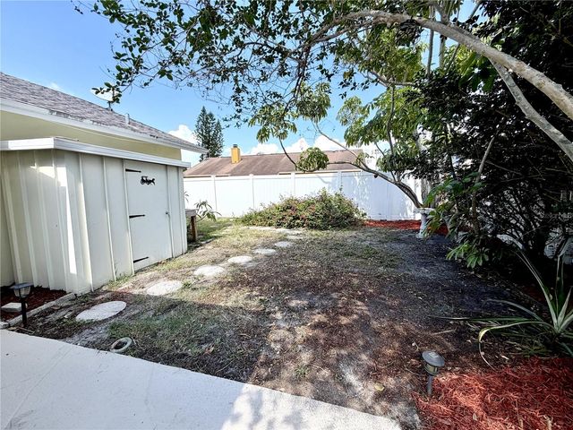 8212 101ST COURT, Seminole, FL 33777