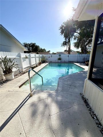 8212 101ST COURT, Seminole, FL 33777