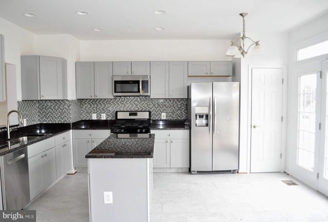 2754 WAKEWATER WAY, Woodbridge, VA 22191