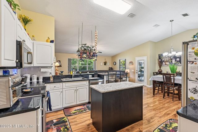 120 ASHLEY LAKE Drive, Melrose, FL 32666