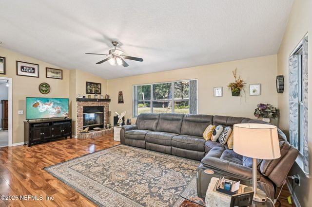 120 ASHLEY LAKE Drive, Melrose, FL 32666