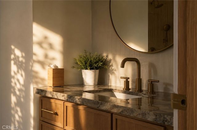636 Bay, Santa Monica, CA 90405