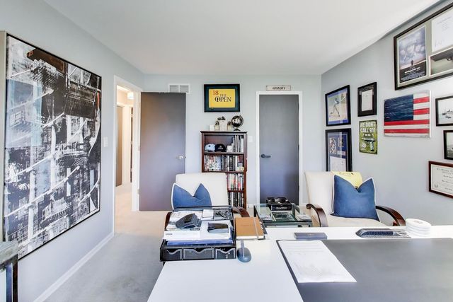 22 Rodeo Drive, Burr Ridge, IL 60527