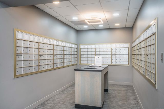 100 York Street 9B, New Haven, CT 06511