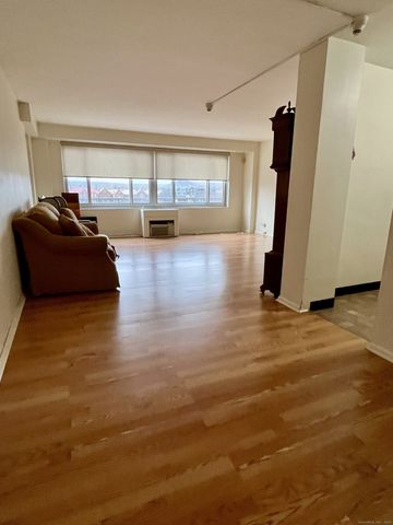 100 York Street 9B, New Haven, CT 06511