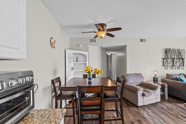 1356 Glenns Bay Rd Apt 202H, Myrtle Beach, SC 29575