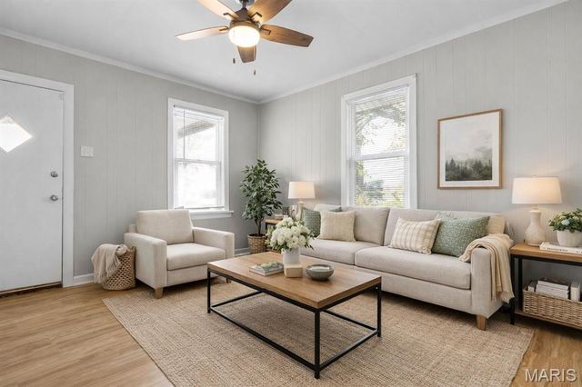 6837 Bradley Avenue, St Louis, MO 63139