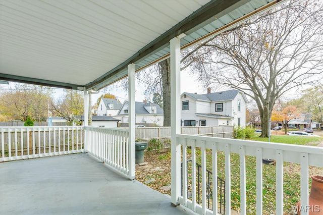 6837 Bradley Avenue, St Louis, MO 63139