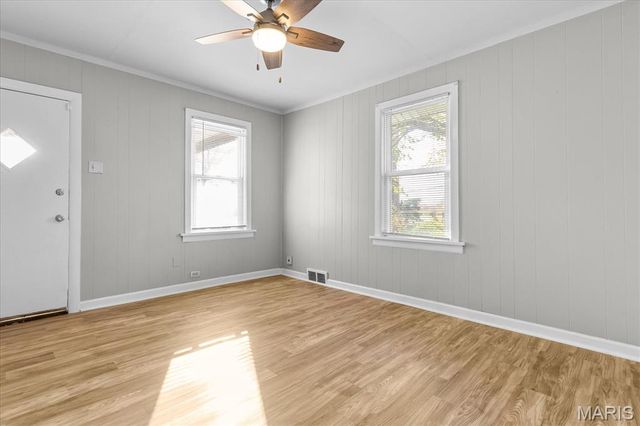 6837 Bradley Avenue, St Louis, MO 63139