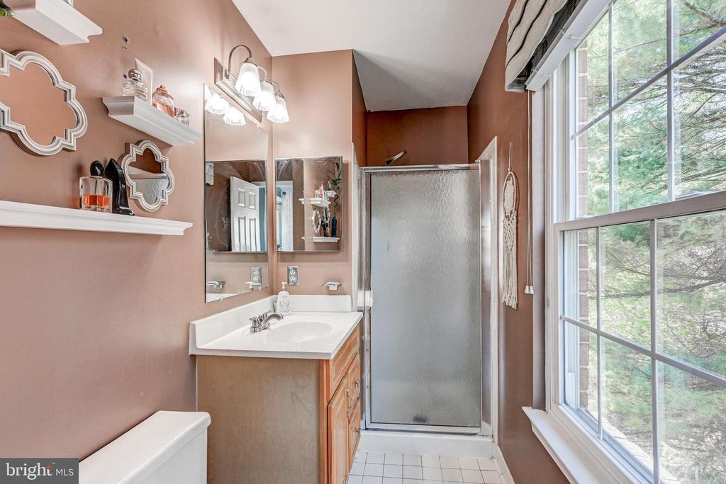 Image 17 of property listing at 17 TIGREFF CT, Baltimore, MD 21234