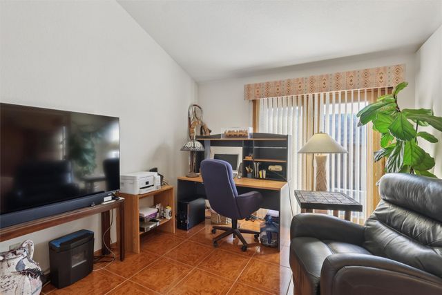 2002 Maple Circle, West Des Moines, IA 50265