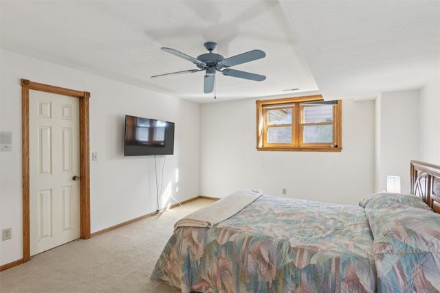 2002 Maple Circle, West Des Moines, IA 50265