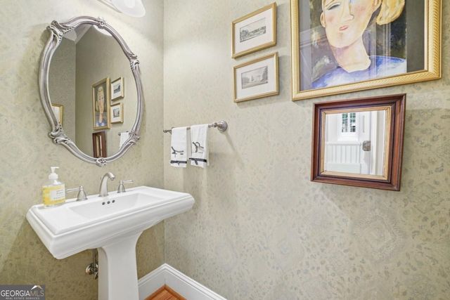 8420 Parker Place, Roswell, GA 30076