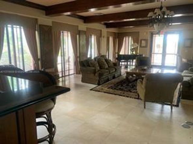 2807 VERONIA Drive 107, Palm Beach Gardens, FL 33410