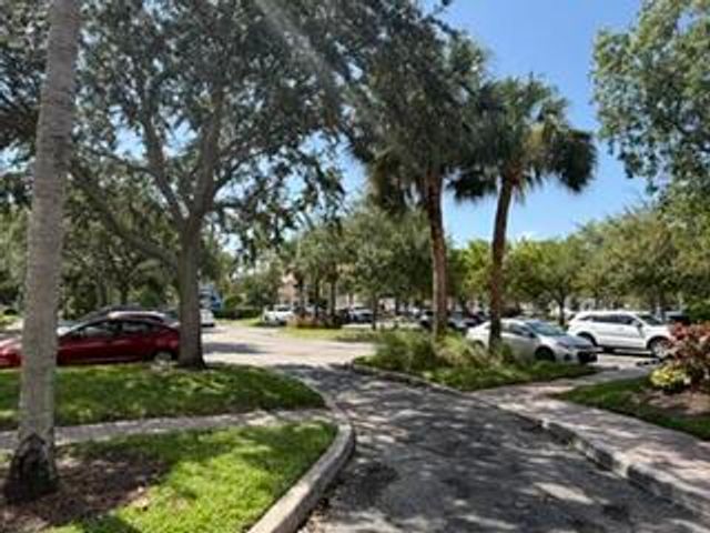 2807 VERONIA Drive 107, Palm Beach Gardens, FL 33410