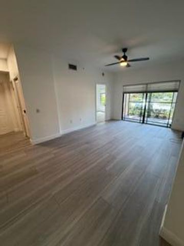 2807 VERONIA Drive 107, Palm Beach Gardens, FL 33410